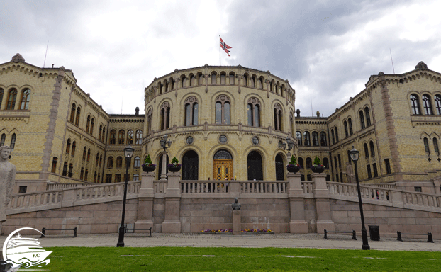 Oslo auf eigene Faust - Norwegisches Parlamentsgebäude 