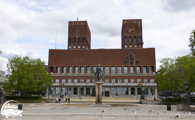 Oslo auf eigene Faust - Rathaus Oslo