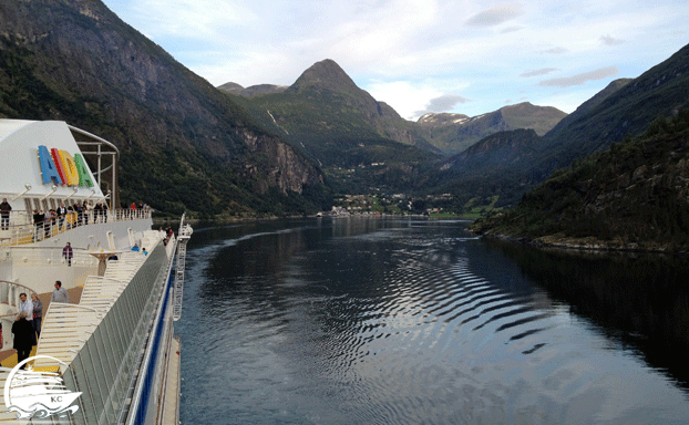 Ausflugstipps Geiranger - Fahrt durch den Geiranger Fjord