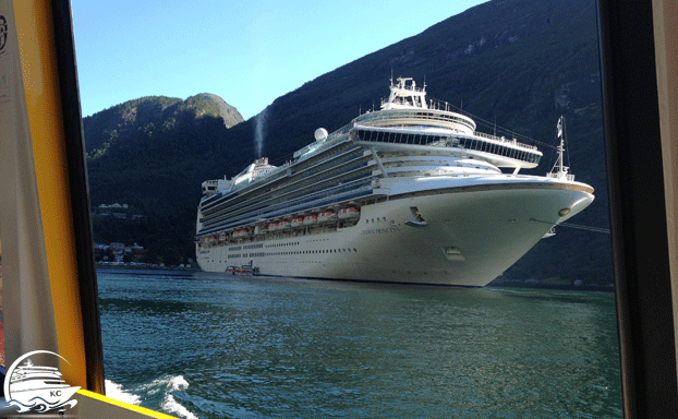 Ausflugstipps Geiranger - Blick aus Tenderboot