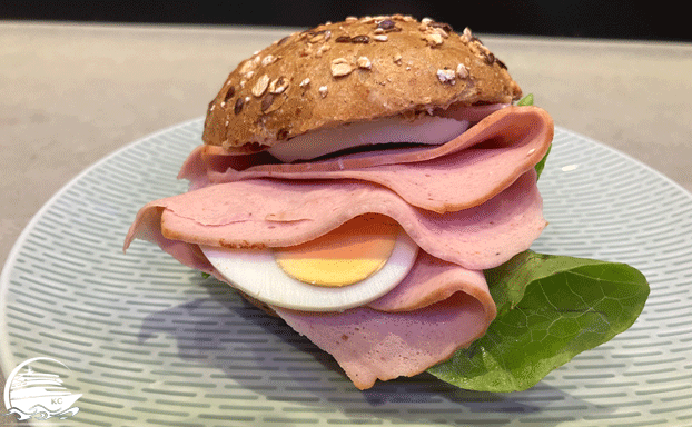 AIDAnova Erfahrungen - Das Essen - Brot und Stulle - Belegtes Brötchen