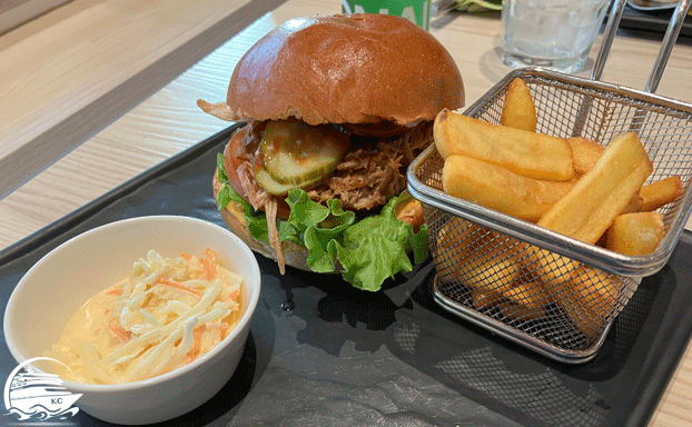 AIDAnova Erfahrungen - Das Essen - Best Burger @SEA