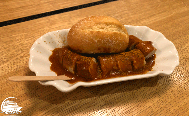 AIDAnova Erfahrungen - Das Essen - Currywurst