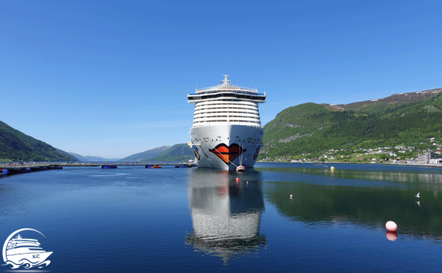 Norwegen mit AIDA - AIDAnova in Nordfjordeid