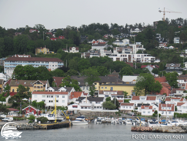 Ausflugstipps Oslo - Blick auf Drøbak vom Schiff 