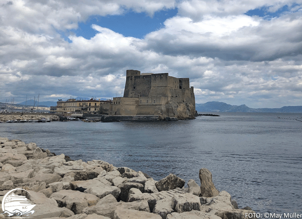 Neapel auf eigene Faust - Castel dell'Ovo