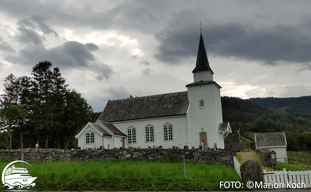 Die Holzkirche von Vangsnes Ausflugstipps Vik - Die Holzkirche von Vangsnes
