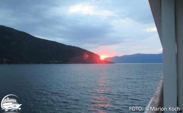 Ausflugstipps Vik - Sonnenaufgang im Sognefjord