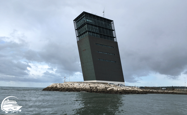Ausflugstipps Lissabon - Torre VTS de Lisboa vom Wasser aus