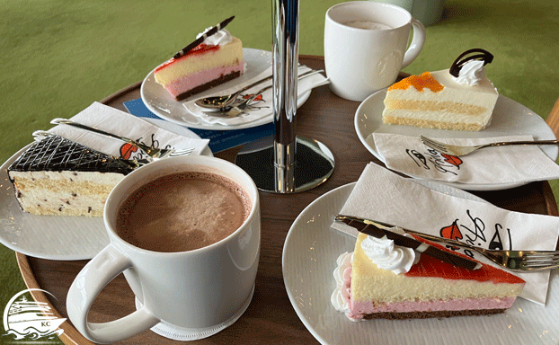 Starbucks Kaffee & Kuchen auf AIDAnova 