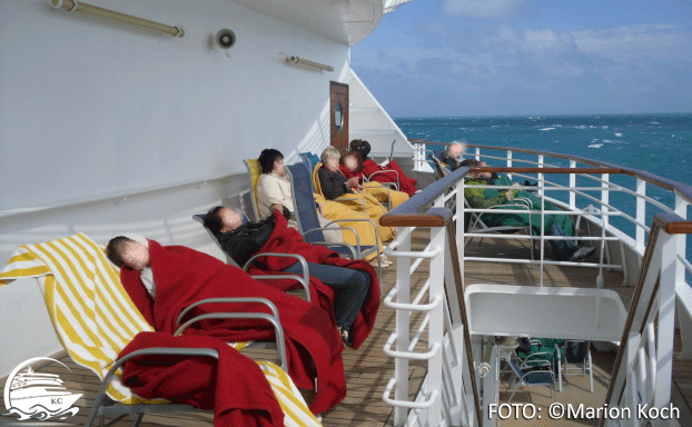 Mittagsschlaf auf dem Sonnendeck