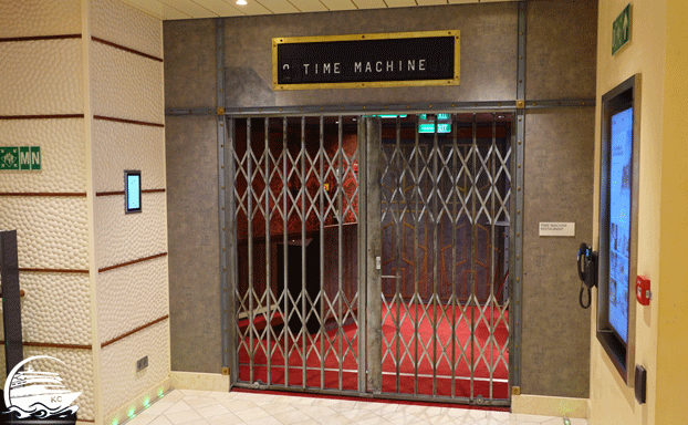 Eingang zur Time Machine AIDAcosma Restaurants Erfahrungen - Time Machine
