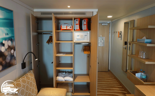 AIDA Kabinen Ausstattung - Kleiderschrank