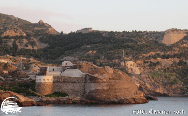 Ausflugstipps Cartagena - Festungsanlagen entlang der Bucht