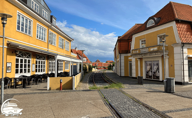 Skagen auf eigene Faust entdecken - Bahnschinen im Ort