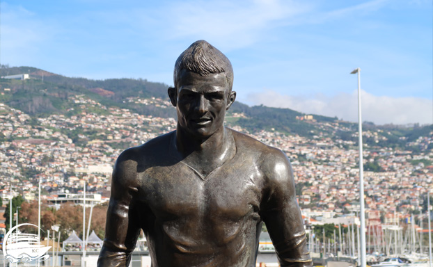 Madeira Sehenswürdigkeiten - Funchal - Cristiano Ronaldo Statue