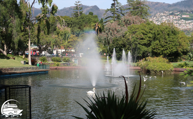 Madeira Sehenswürdigkeiten - Funchal - Springbrunnen im Santa Catarina Park