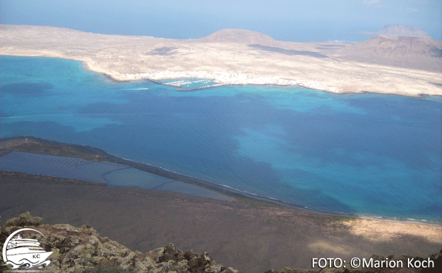 Ausflugstipps Lanzarote - Blick auf La Graciosa vom Mirador del Rio