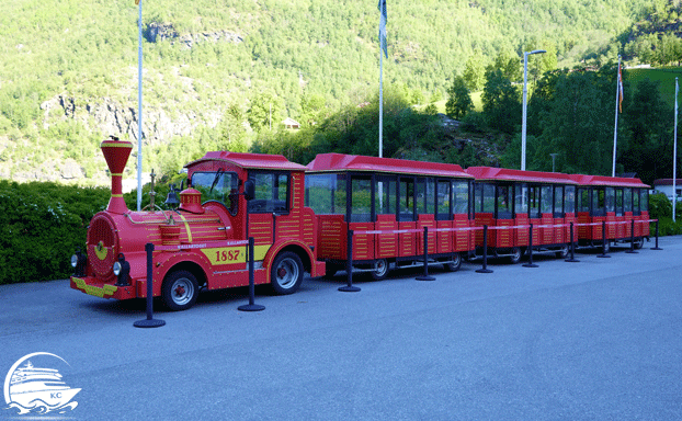 Ausflugstipps Flåm - Fahrt mit der Bimmelbahn