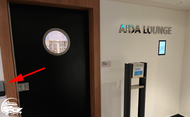 AIDA Lounge Zugang AIDA Lounge Zugang - Eingangstür mit Kartenleser