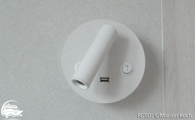 Mein Schiff 7 Einzelkabine - Bewegliche Leselampe mit USB und unterschiedlicher Beleuchtung