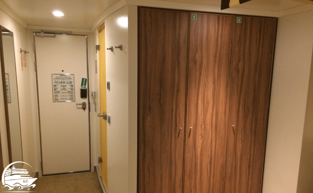 AIDAperla Kabinen Bewertung - Kabine 5258 - Schrank
