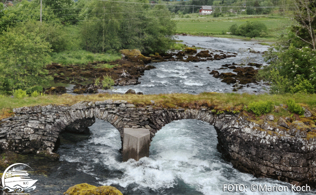 Ausflugstipps Olden -  Bimmelbahn Olden - Alte Steinbrücke