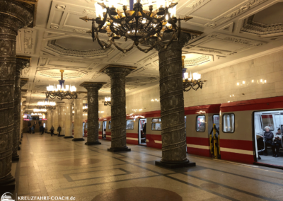 CR may mueller st petersburg u bahn 1500px