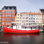 CR may mueller nyhavn rotes boot 1080px