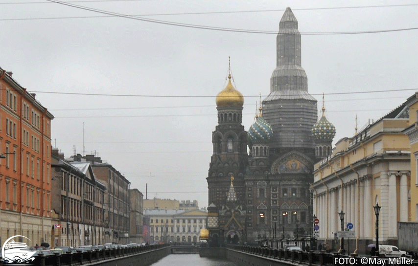 St. Petersburg Sehenswürdigkeiten - Erlöserkirche Winterkanal mit Blick auf die Erlöserkirche in St. Petersburg