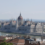 CR monika gask budapest parlament panorama 512px 1