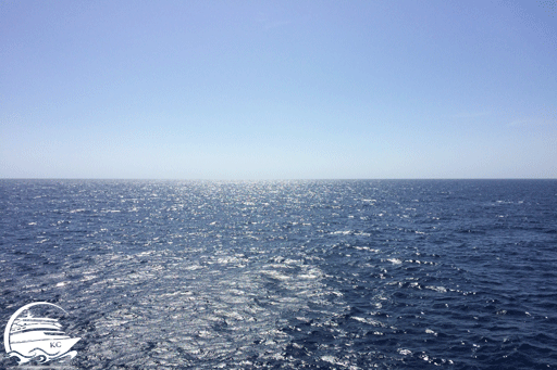 AIDA Mittelmeer - Seegang Blick vom Schiff auf die See: Heute kein Seegang im Mittelmeer... ;-)