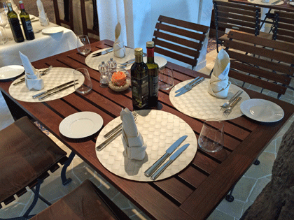 AIDAprima Restaurants – Teil 2 - Restaurants mit Service 3 Gedeckter Tisch im Ristorante Casa Nova auf AIDAprima