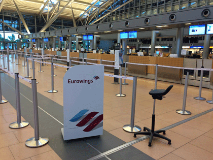 Schalter von Eurowings am Hamburger Flughafen