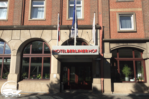 Bilck auf den Eingangsbereich vom Hotel Berliner Hof Kiel