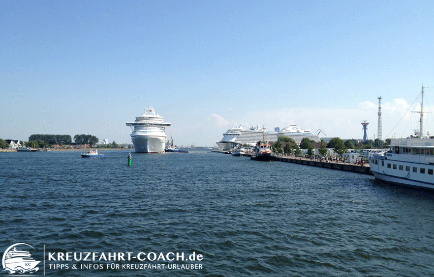 Kreuzfahrtschiffe in Warnemünde zur Warnemünder Woche