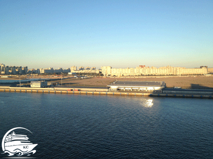 Blick auch ein Kreuzfahrtterminal in St. Petersburg