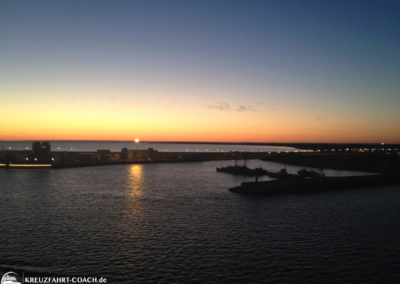 st petersburg hafen sonnenuntergang 2 1500px